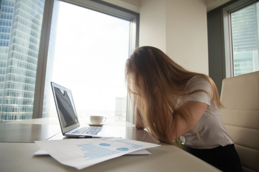 Estrés laboral excesivo: Un nuevo riesgo para tu empresa